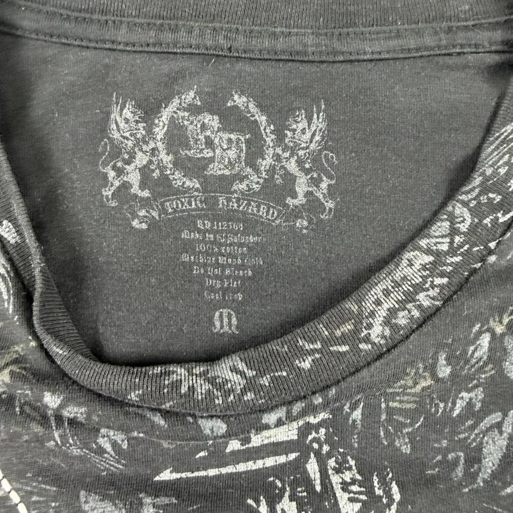 South Pole Distressed Graphic Wing Crest Tee Mens Medium Black Y2K Mall Goth